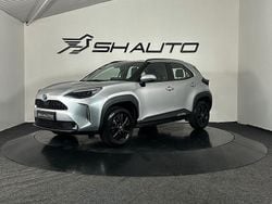 Silver Begagnad 2023 Toyota Yaris Hybrid Active SUV | 269 900 kr (Marknadspris)