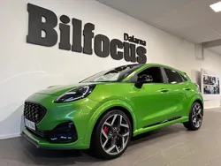 Grön Begagnad 2022 Ford Puma Performance Edition Sportkupé | 369 000 kr