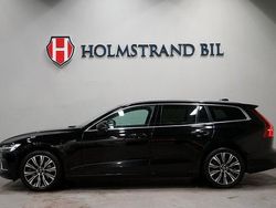 Svart Begagnad 2022 Volvo V60 Core Kombi | 349 800 kr (Bra pris)