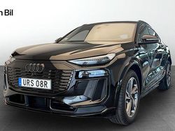Grå Ny 2025 Audi Q6 Sportback e-tron Design SUV | 1 016 600 kr