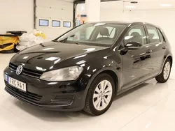 Svart Begagnad 2013 VW Golf VII Halvkombi | 78 000 kr (Marknadspris)
