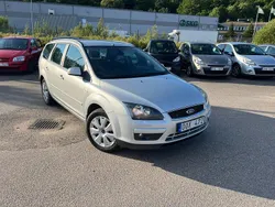 Grå Begagnad 2007 Ford Focus Kombi | 14 900 kr