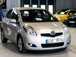Silver Begagnad 2011 Toyota Yaris Halvkombi | 52 900 kr (Lite dyr)