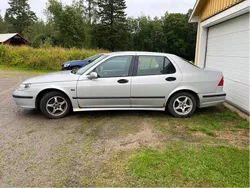 Grå Begagnad 2004 Saab 9-5 Vector Sedan | 4 500 kr (Bra pris)