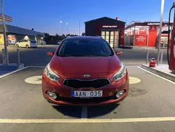Röd Begagnad 2014 Kia Ceed Sportswagon EX Kombi | 67 000 kr (Marknadspris)