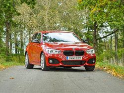 Röd Begagnad 2017 BMW 118 M Sport Halvkombi | 137 000 kr (Marknadspris)