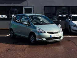 Ljusgrön Begagnad 2007 Honda Jazz Halvkombi | 54 900 kr
