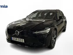 Svart Begagnad 2022 Volvo V60 Kombi | 509 000 kr