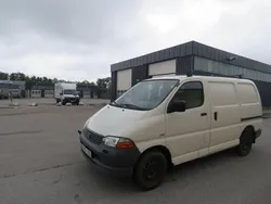 Vit Begagnad 2004 Toyota HiAce Minibuss | 39 000 kr