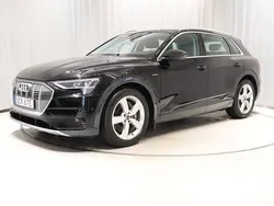 Svart (brilliantsvart) Begagnad 2021 Audi e-tron Proline SUV | 348 800 kr (Superpris)