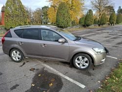 Grå Begagnad 2012 Kia Ceed Sportswagon Kombi | 27 000 kr (Marknadspris)