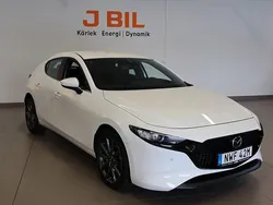 Vit Begagnad 2021 Mazda 3 Sky Halvkombi | 219 900 kr (Marknadspris)