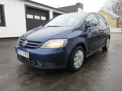Mörkblå (blå) Begagnad 2008 VW Golf Trendline Halvkombi | 13 900 kr (Superpris)