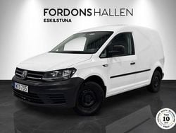 Vit Begagnad 2016 VW Caddy Minibuss | 119 900 kr (Marknadspris)
