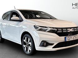 Vit (white) Ny 2025 Dacia Sandero Expression Halvkombi | 189 900 kr (Marknadspris)