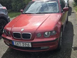 Röd Begagnad 2002 BMW 316 Compact Halvkombi | 13 000 kr (Superpris)