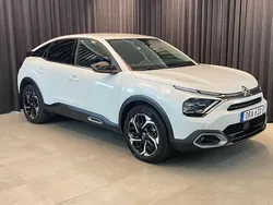 Vit Begagnad 2024 Citroën C4 Shine Halvkombi | 229 500 kr (Marknadspris)