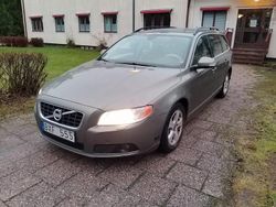 Gray metallic Begagnad 2010 Volvo V70 Kombi | 45 000 kr (Lite dyr)