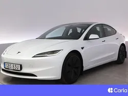 Vit Begagnad 2023 Tesla Model 3 Standard Range Sedan | 404 900 kr