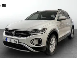 Grå Begagnad 2022 VW T-Roc Life SUV | 269 500 kr (Bra pris)
