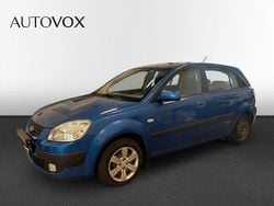 Mörkblå Begagnad 2007 Kia Rio Halvkombi | 30 990 kr (Marknadspris)