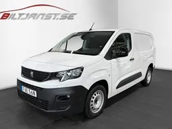 Vit Begagnad 2023 Peugeot Partner Minibuss | 268 750 kr (Dyr)