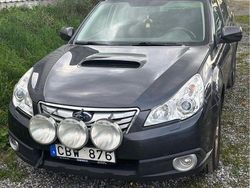 Grå Begagnad 2011 Subaru Outback SUV | 35 000 kr (Bra pris)