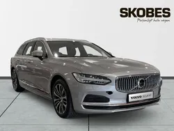 Silver Begagnad 2024 Volvo V90 Core Kombi | 454 400 kr (Marknadspris)