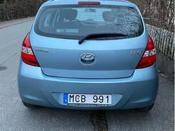 Blå Begagnad 2012 Hyundai i20 Premium Halvkombi | 49 900 kr (Marknadspris)