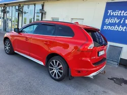 Röd Begagnad 2010 Volvo XC60 R-Design SUV | 75 000 kr (Marknadspris)