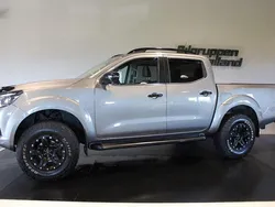 Grå (grå metallic) Begagnad 2019 Nissan Navara 360º Pickup | 329 900 kr (Lite dyr)