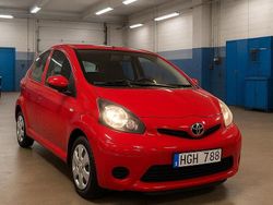 Röd Begagnad 2007 Toyota Aygo Halvkombi | 25 500 kr (Marknadspris)