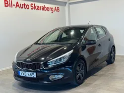 Svart Begagnad 2015 Kia Ceed Comfort Halvkombi | 106 500 kr (Marknadspris)