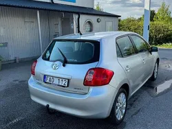 Silver Begagnad 2007 Toyota Auris Halvkombi | 29 000 kr (Bra pris)