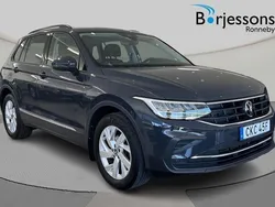 Grå Begagnad 2022 VW Tiguan SUV | 287 000 kr (Bra pris)