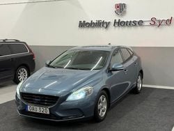 Blå Begagnad 2014 Volvo V40 Kombi | 69 900 kr (Marknadspris)