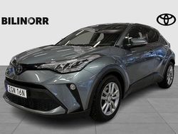 Grå Begagnad 2022 Toyota C-HR Edition SUV | 269 000 kr (Marknadspris)