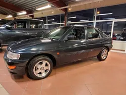 Svart Begagnad 1995 Ford Escort Halvkombi | 55 000 kr