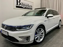 Vit Begagnad 2016 VW Passat GTE Kombi | 179 900 kr (Marknadspris)