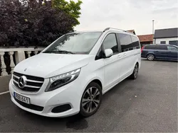 Vit Begagnad 2017 Mercedes V220 Minibuss | 350 000 kr (Superpris)