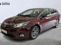 Mörkröd Begagnad 2011 Toyota Avensis Business Edition Kombi | 114 900 kr (Lite dyr)
