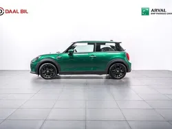 Grön Begagnad 2022 Mini Cooper SE Halvkombi | 249 900 kr (Marknadspris)