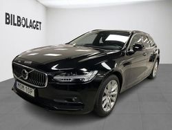 Svart Begagnad 2021 Volvo V90 Momentum Kombi | 334 900 kr (Marknadspris)