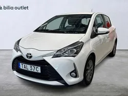 Vit Begagnad 2020 Toyota Yaris Active Halvkombi | 159 000 kr (Superpris)