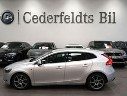 Silver Begagnad 2014 Volvo V40 Ocean Race Kombi | 169 900 kr (Marknadspris)