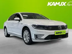 Vit Begagnad 2018 VW Passat GTE Sedan | 204 900 kr (Bra pris)