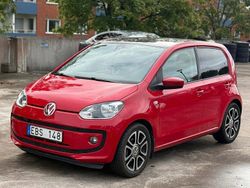 Röd Begagnad 2013 VW up! SE Halvkombi | 89 500 kr (Marknadspris)