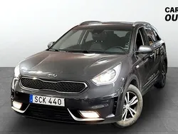 Grå (grey) Begagnad 2018 Kia Niro SUV | 159 900 kr (Marknadspris)