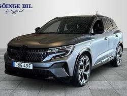 Grå Begagnad 2024 Renault Austral Iconic SUV | 449 000 kr
