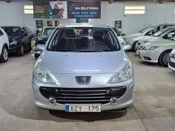 Ljusgrå Begagnad 2006 Peugeot 307 Halvkombi | 24 900 kr (Marknadspris)